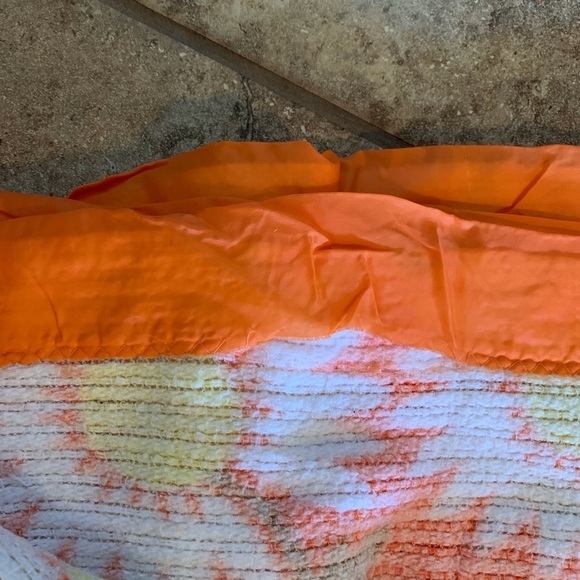 70’s Vintage Blankets Boho Flair - Picture 2 of 4